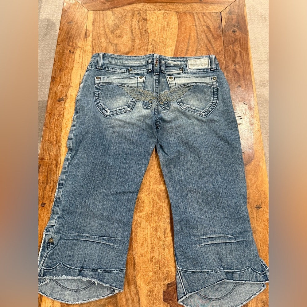 Robin’s Jean capri Upscale Y2K